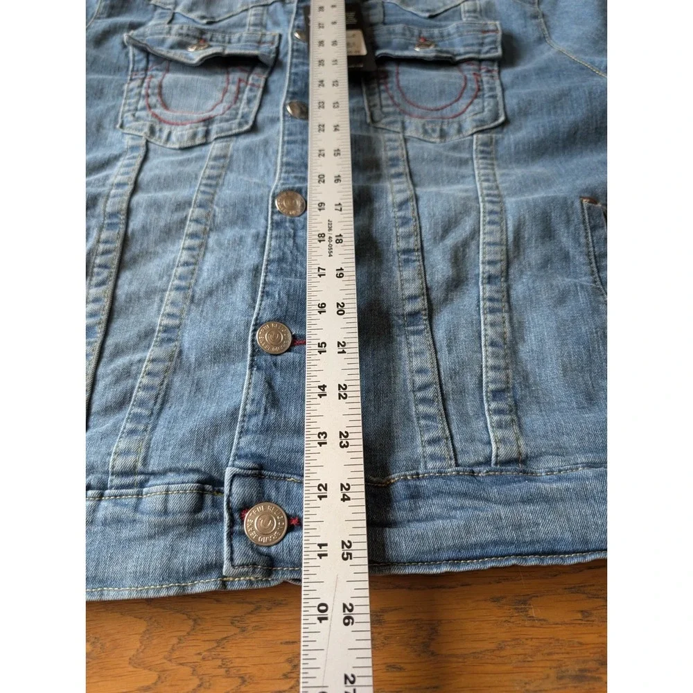 True Religion Men's Blue Denim Trucker Jacket Logo Back Pockets Sz Lrg NWT